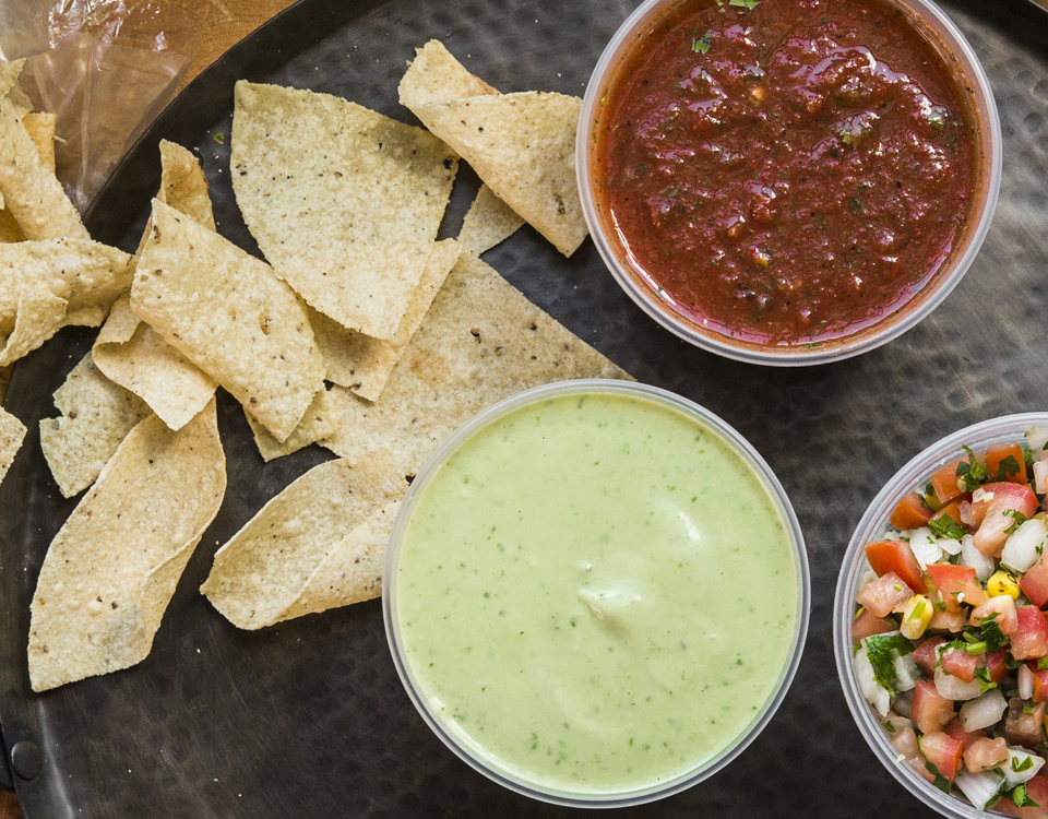 gringos_chips_salsa_